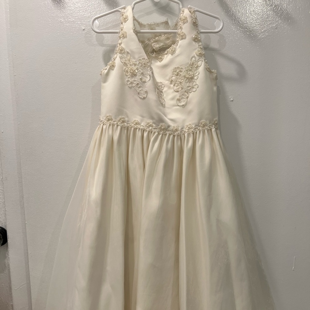 Girls dress